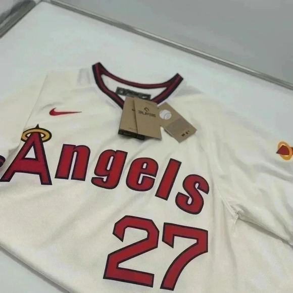 BNWT ANGELS #27 Trout Small Never Used - Picture 7 of 7